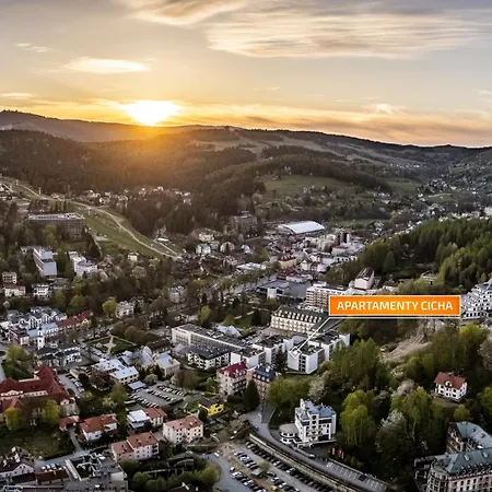 아파트 Cicha, Sun & Snow 크리니차 즈드로이